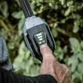 Akumulatorowe nożyce do żywopłotu na długim wysięgniku EGO 53cm HTX5300-PA 2