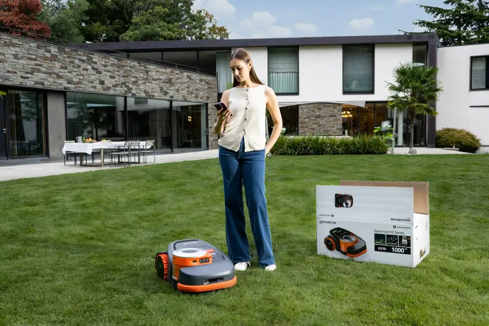 Segway Navimow H230 – Drop & Mow, szybkie uruchomienie bez przewodu ograniczającego i bez instalacji anteny