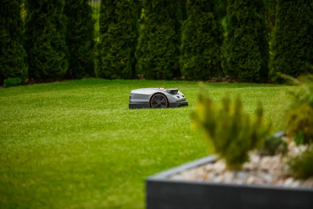 Mapowanie i wirtualne granice w Sunseeker X3 PLUS RTK – robot koszący bez przewodu ograniczającego