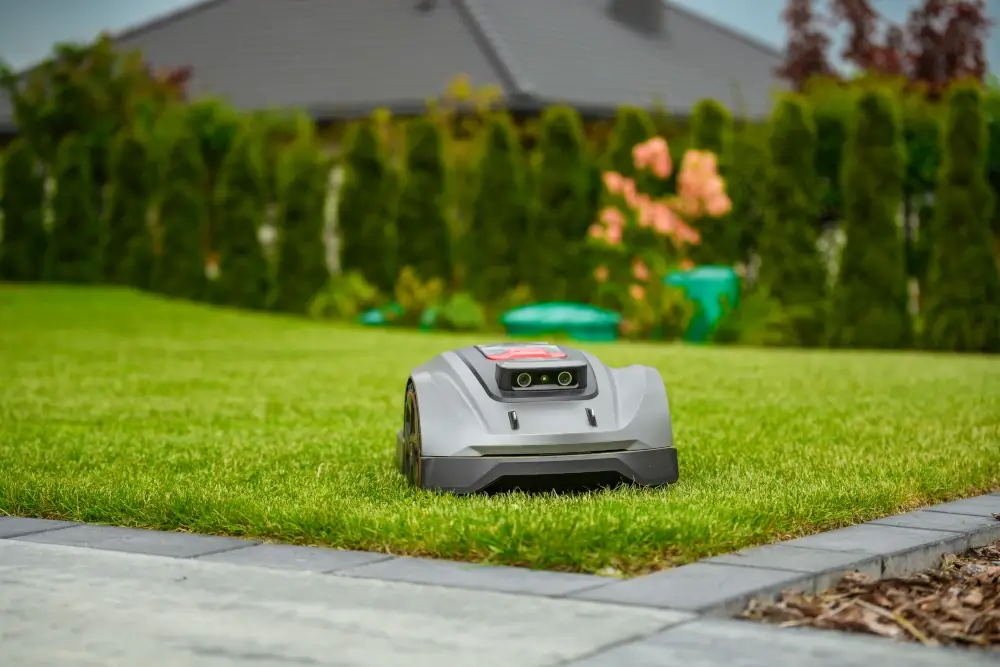 Wirtualne strefy i optymalizacja granic w Sunseeker X3 PLUS RTK – robot koszący do ogrodu przy domu